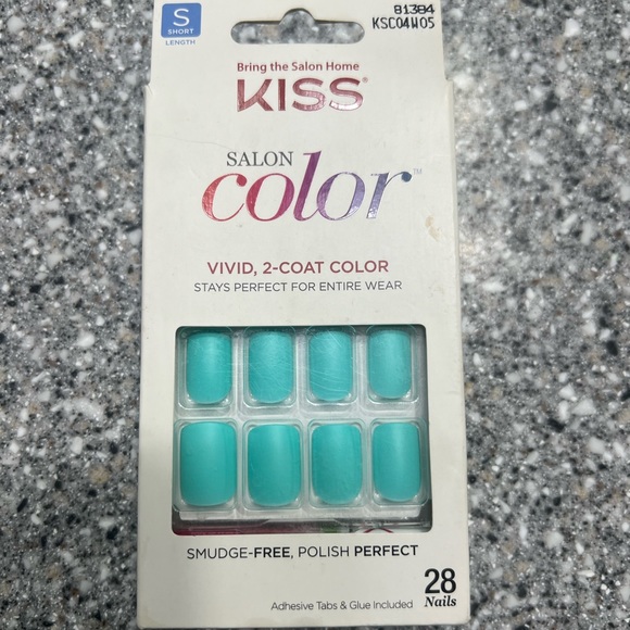 Short Turquoise Press On Square Nail - Picture 7 of 7